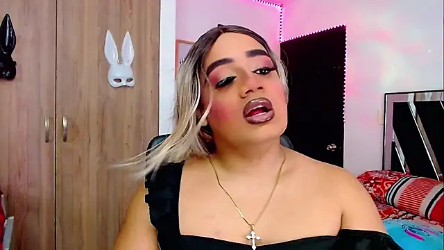 Sofiabigcock22 online show from 12-02-25, 01:57