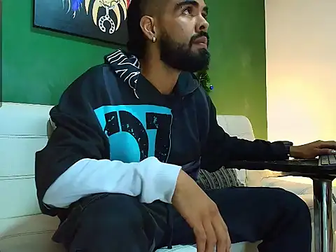 black kameron  online show from 11-21-25, 06:34