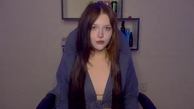Snapshot of WickedBelle chatting on 10-13-25, 04:08 WickedBelle online show from 10-13-25, 04:08