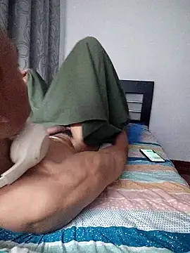 Snapshot of Ruberga20 chatting on 10-28-25, 07:51 Ruberga20 online show from 10-28-25, 07:51