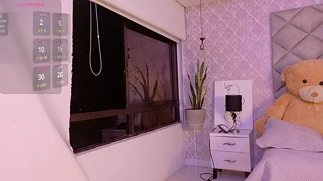 Snapshot of CARO_ADAMS1 chatting on 02-10-26, 10:58 CARO ADAMS1 online show from 02-10-26, 10:58