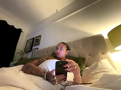 sexygoddessjessy online show from 11-17-25, 09:30