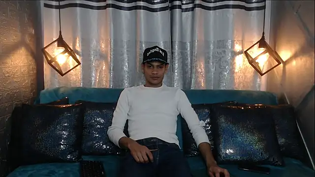 liam sti1 online show from 10-18-25, 01:29