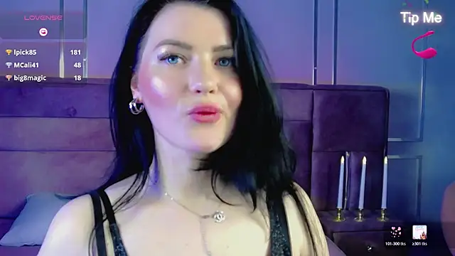 EvaBilss online show from 04-15-26, 07:58