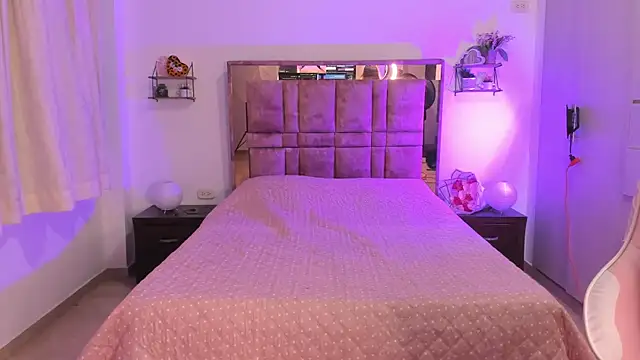 MIACUTEE  online show from 02-23-26, 11:27