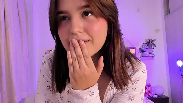 MIACUTEE  online show from 03-11-26, 08:36