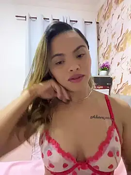 Snapshot of safadinhaquenteW chatting on 07-13-26, 12:48 safadinhaquenteW online show from 07-13-26, 12:48