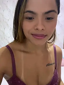 Snapshot of safadinhaquenteW chatting on 05-21-26, 03:31 safadinhaquenteW online show from 05-21-26, 03:31