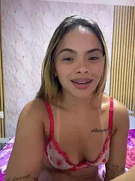 safadinhaquenteW online show from 03-26-26, 02:43