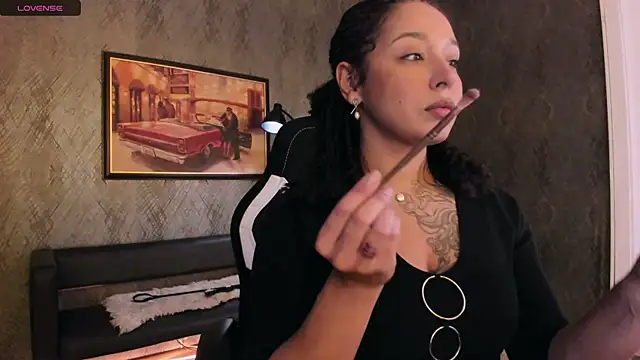 Aisha Goldstein online show from 11-29-25, 12:16