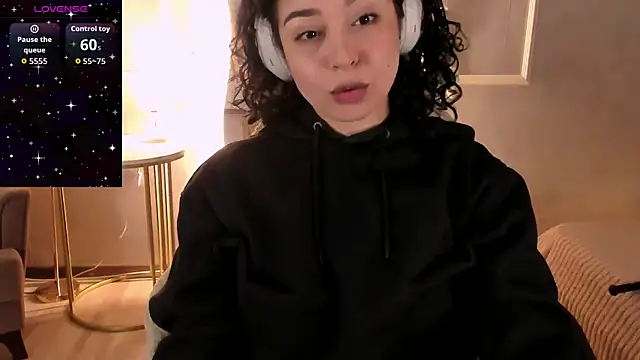 Aisha Goldstein online show from 02-06-26, 06:31