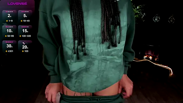 Aisha Goldstein online show from 11-12-25, 05:44