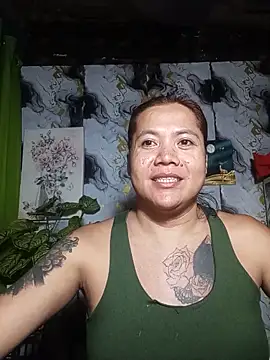 Snapshot of trishacummerts chatting on 06-10-26, 03:13 trishacummerts online show from 06-10-26, 03:13