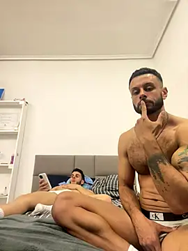 Camaraman05 online show from 10-18-25, 11:07