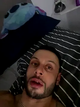 Camaraman05 online show from 10-26-25, 07:42