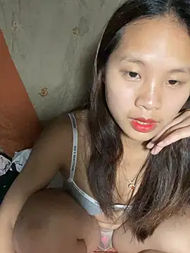 Snapshot of namicute chatting on 05-18-26, 04:23 namicute online show from 05-18-26, 04:23