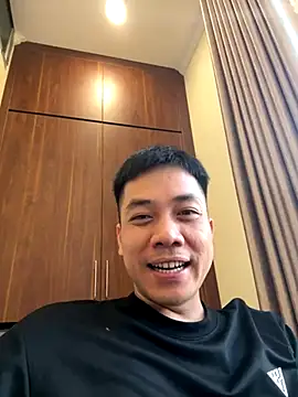 Live-tong online show from 10-14-25, 09:32