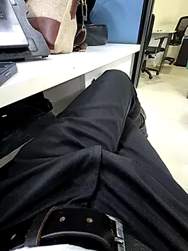 Snapshot of crawlerdrill chatting on 11-03-25, 12:42 crawlerdrill online show from 11-03-25, 12:42