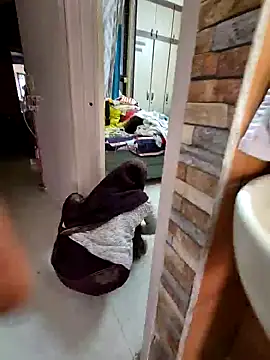 Snapshot of crawlerdrill chatting on 11-08-25, 03:54 crawlerdrill online show from 11-08-25, 03:54