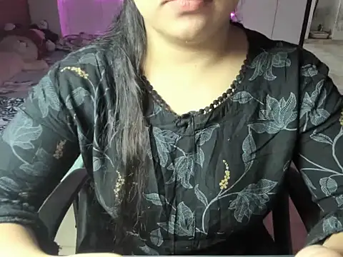 Divya68 online show from 11-18-25, 05:49