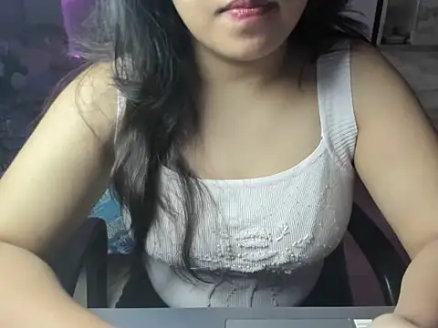 Divya68 online show from 10-27-25, 04:19