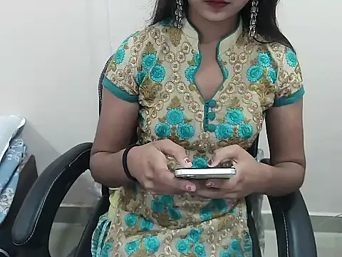 notty heena online show from 10-15-25, 04:11