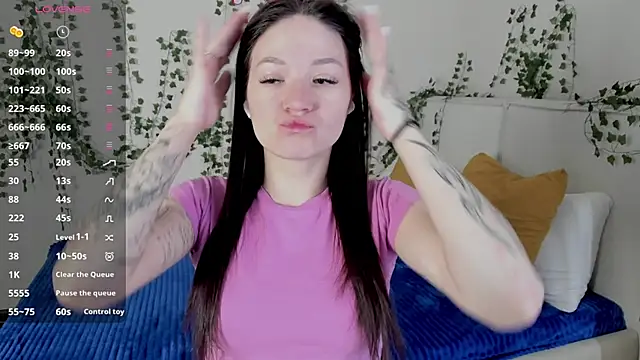 ChillGato online show from 12-17-25, 01:32