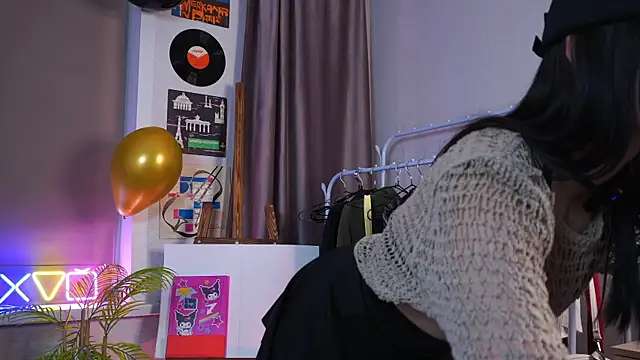 Snapshot of ariyour chatting on 11-01-25, 02:44 ariyour online show from 11-01-25, 02:44