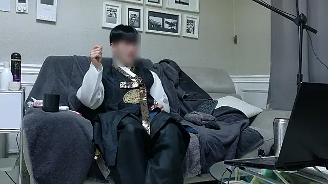 koreanboy2341 online show from 02-16-26, 02:27