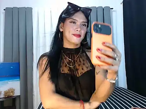 kettie  online show from 10-31-25, 01:30