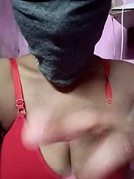pooj2345 online show from 10-13-25, 10:50