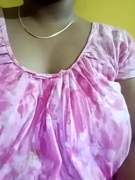 ITZ YUVIKA online show from 10-30-25, 02:14
