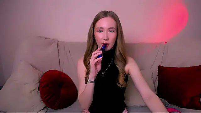 EllyColins online show from 04-05-26, 02:51