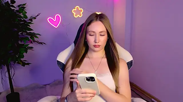 EllyColins online show from 07-08-26, 03:19