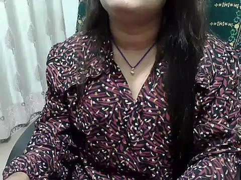 SexyRani2000 online show from 04-28-26, 05:06
