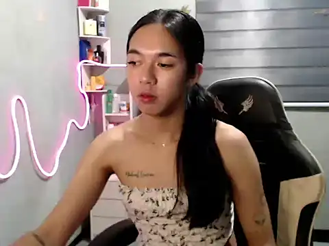 miatrixs online show from 11-22-25, 05:23