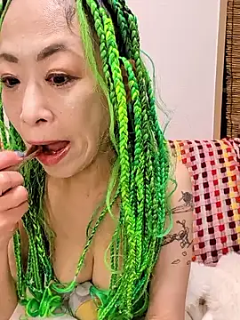 Snapshot of jyuse000ryuse chatting on 06-15-26, 12:49 jyuse000ryuse online show from 06-15-26, 12:49