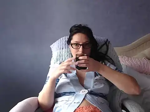 LuckyLisa23 online show from 03-21-26, 11:36