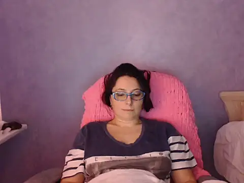 LuckyLisa23 online show from 02-26-26, 11:49