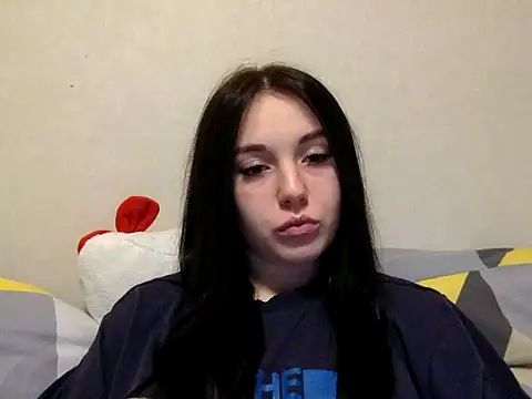 Snapshot of Polly29332 chatting on 10-26-25, 06:41 Polly29332 online show from 10-26-25, 06:41