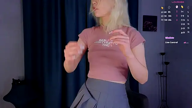 Snapshot of lovedrope chatting on 11-20-25, 05:24 lovedrope online show from 11-20-25, 05:24