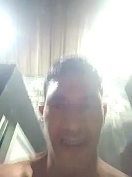 Snapshot of dxrequejo chatting on 10-13-25, 10:06 dxrequejo online show from 10-13-25, 10:06