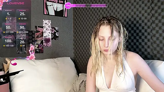 Fluffy Cloude online show from 06-05-26, 05:23