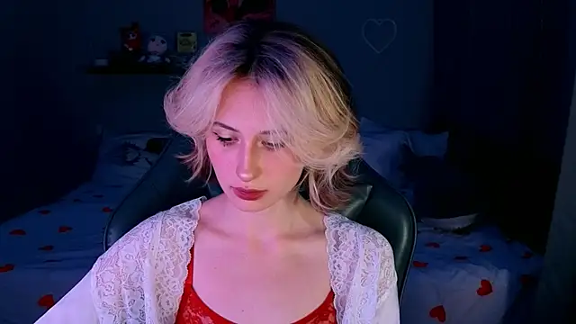 Snapshot of Keti_moon chatting on 07-18-26, 06:27 Keti moon online show from 07-18-26, 06:27