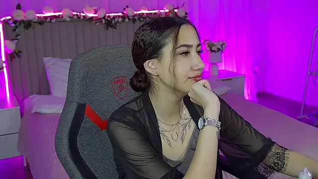 RebeckaThornton online show from 12-17-25, 07:46