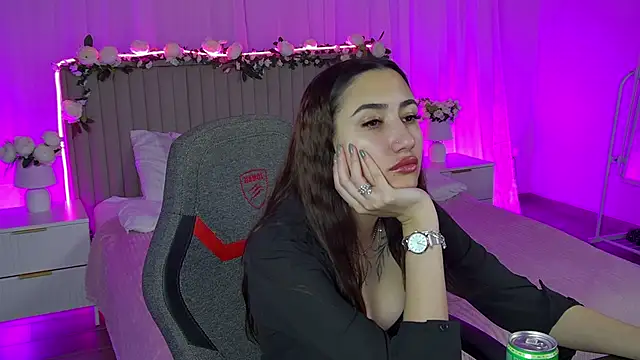 RebeckaThornton online show from 12-18-25, 09:58