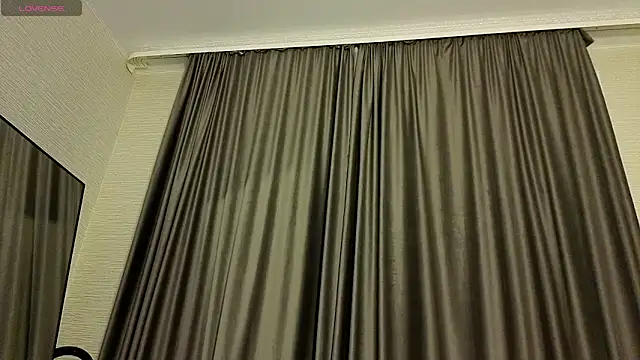 MissPompadure online show from 03-21-26, 07:18