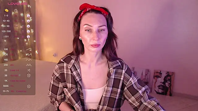 Lilith Sora online show from 12-13-25, 11:11