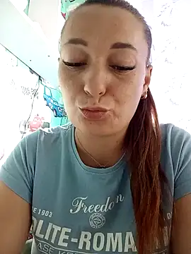 HollyDollsi online show from 10-13-25, 10:17