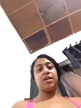 Snapshot of lacrespa24 chatting on 11-01-25, 05:18 lacrespa24 online show from 11-01-25, 05:18